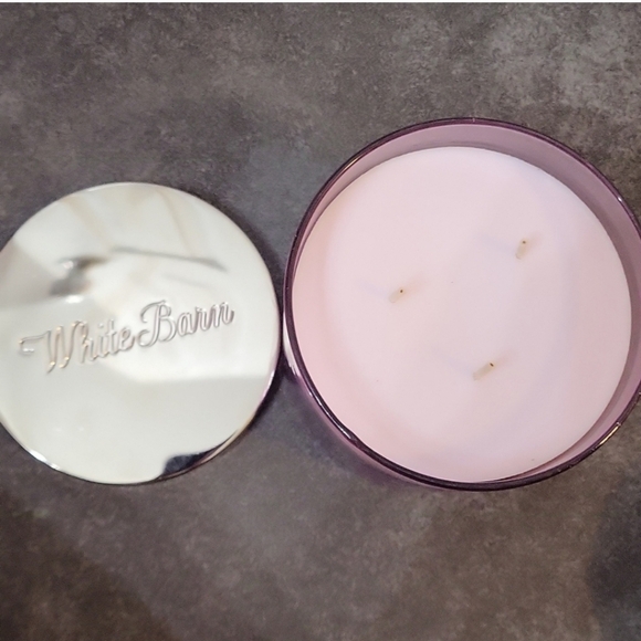 White Barn Pink Apple Punch Scented Candle NWT - Picture 4 of 4